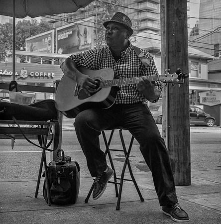 Blues player, Jerry "Guitar" Spraggins